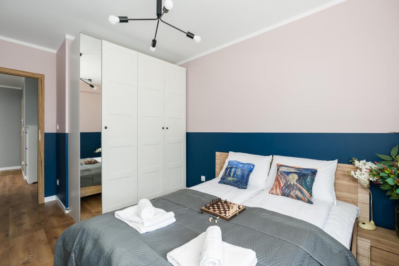 Poznan Serbska 2 Miejsca Parkingowe By Noclegi Renters Kültér fotó